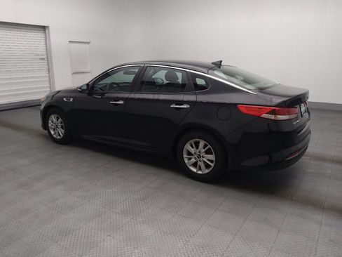 Used 2017 Kia Optima LX w/ Driver Convenience Package FWD image 3