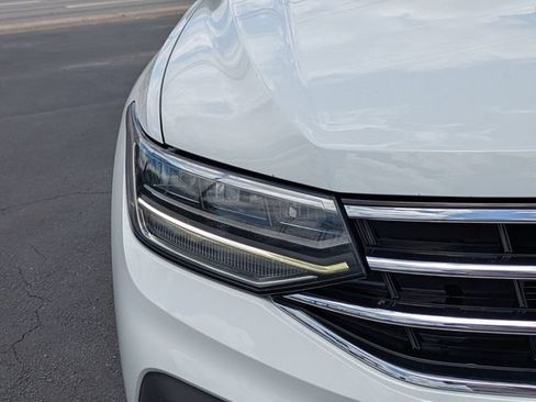 Used 2022 Volkswagen Tiguan SE AWD/4WD image 11