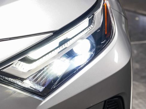 Certified 2023 Toyota RAV4 XLE FWD image 8