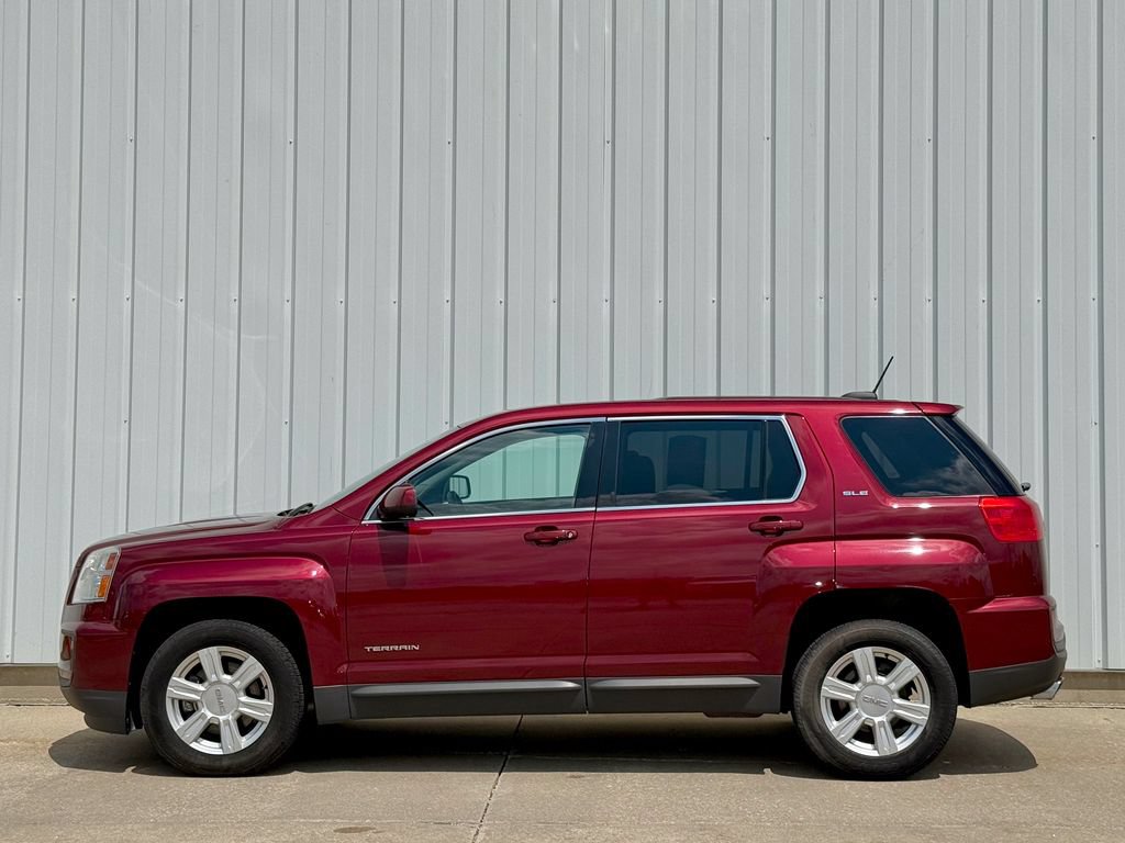 Used 2016 GMC Terrain SLE FWD image 3