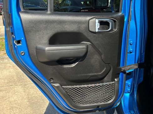 Certified 2022 Jeep Wrangler Unlimited Sport AWD/4WD image 11