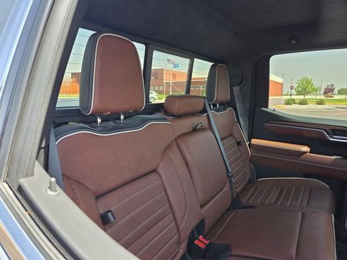 Used 2024 GMC Sierra 1500 Denali Ultimate AWD/4WD image 40