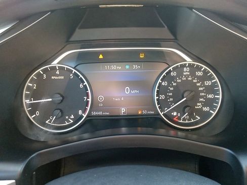 Used 2019 Nissan Murano S image 9