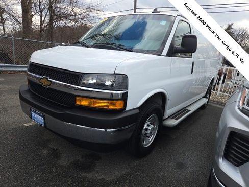Used 2024 Chevrolet Express 2500 w/ Driver Convenience Package image 13