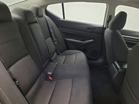 Used 2023 Nissan Altima 2.5 SV AWD/4WD image 19