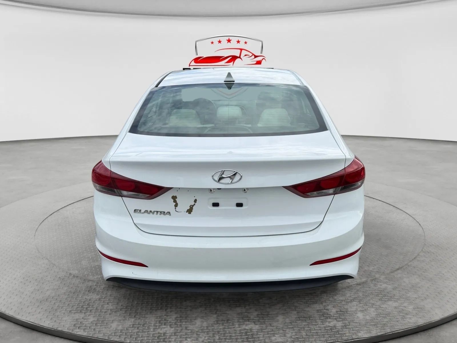 Used 2017 Hyundai Elantra SE FWD image 4