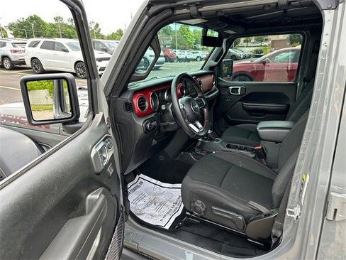 Used 2021 Jeep Wrangler Unlimited Rubicon image 37