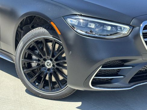New 2026 Mercedes-Benz S 580e 4MATIC Sedan image 4