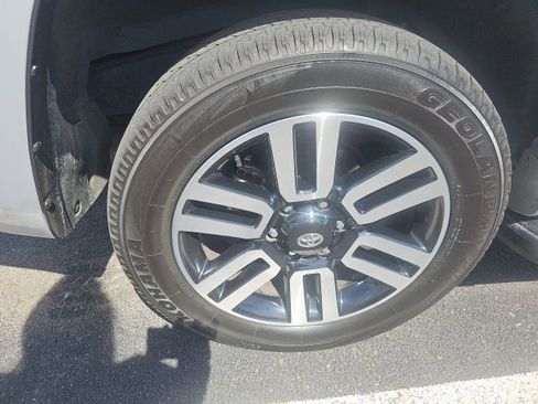 Used 2023 Toyota 4Runner Limited image 32