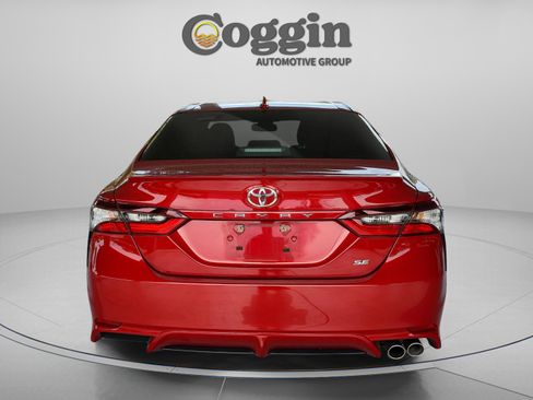 Used 2023 Toyota Camry SE w/ Convenience Package FWD image 4