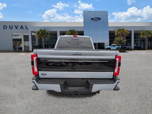 New 2026 Ford F250 Platinum w/ FX4 Off-Road Package AWD/4WD image 5