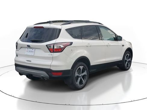 Used 2018 Ford Escape SEL w/ Canadian Touring Package AWD/4WD image 4