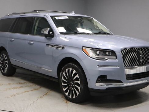 Used 2024 Lincoln Navigator L Black Label AWD/4WD image 1