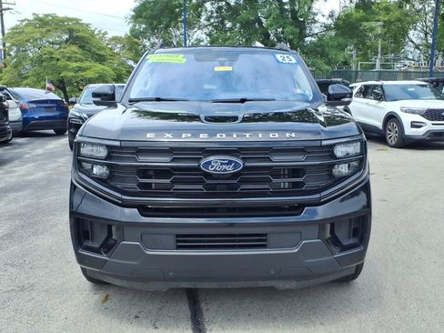 Certified 2025 Ford Expedition Active AWD/4WD image 9