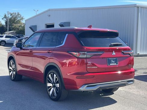 New 2026 Mitsubishi Outlander SEL FWD image 3
