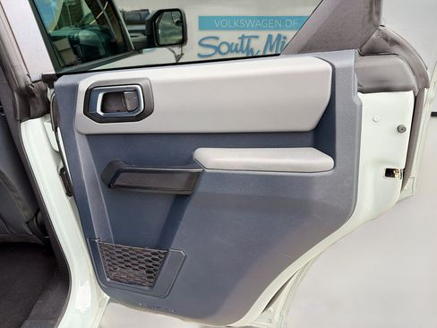 Used 2023 Ford Bronco Big Bend image 31