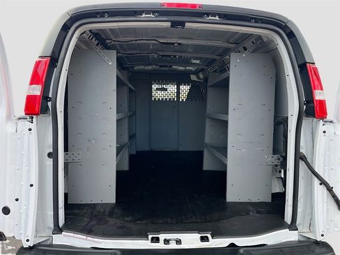 Used 2023 GMC Savana 2500 w/ Driver Convenience Package image 24