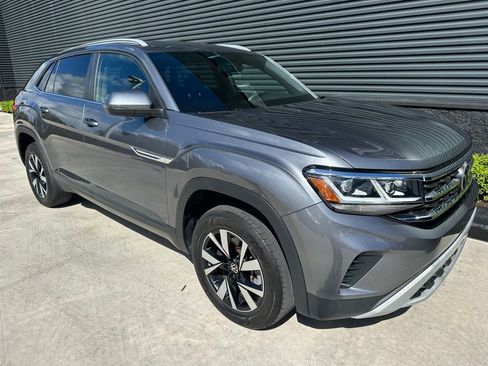 Used 2022 Volkswagen Atlas Cross Sport SE image 11