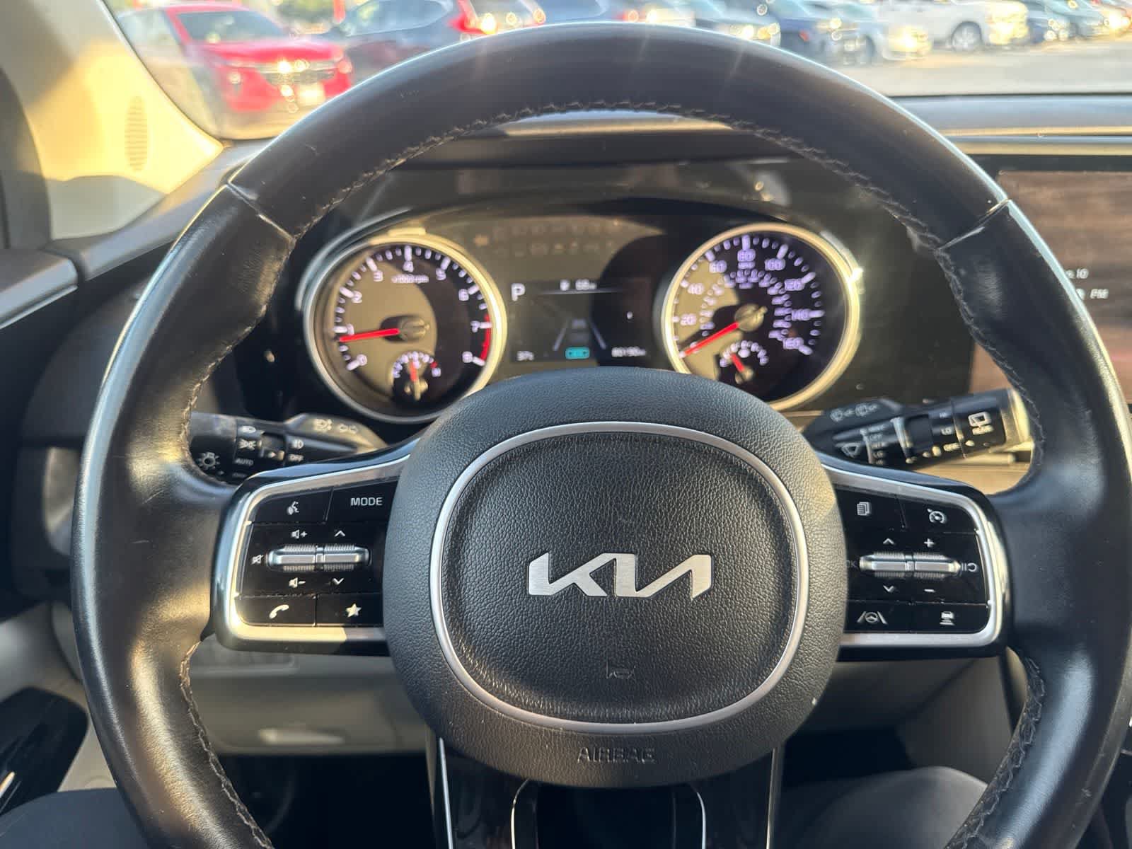 Used 2022 Kia Carnival SX FWD image 17