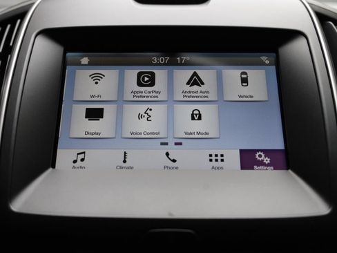 Used 2018 Ford Edge SEL w/ Equipment Group 201A AWD/4WD image 45