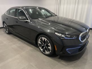 New 2026 BMW 530i xDrive w/ Premium Package AWD/4WD video 3