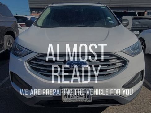 Certified 2021 Ford Edge SE image 1