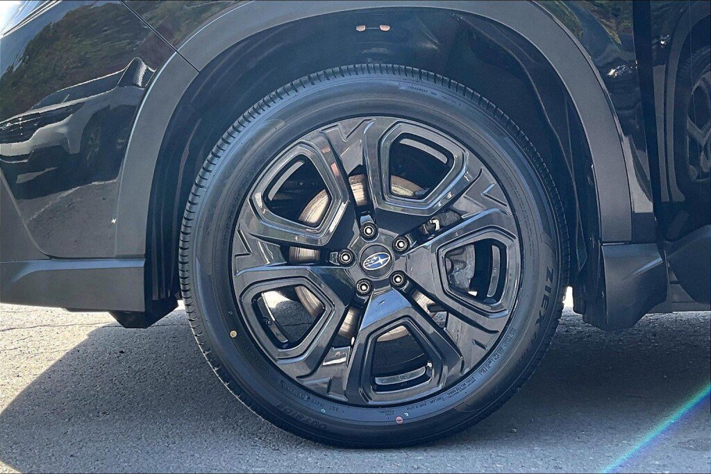 Used 2024 Subaru Ascent Onyx Edition AWD/4WD image 17
