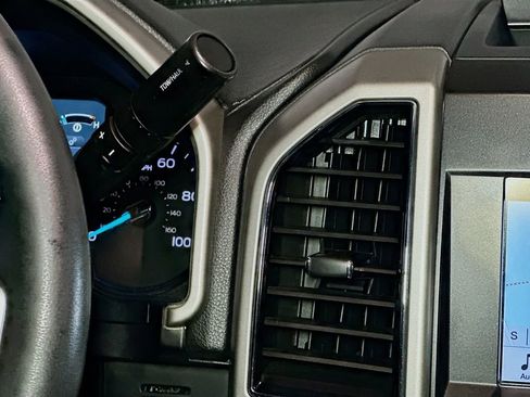 Used 2019 Ford F350 Lariat w/ Lariat Ultimate Package AWD/4WD image 14
