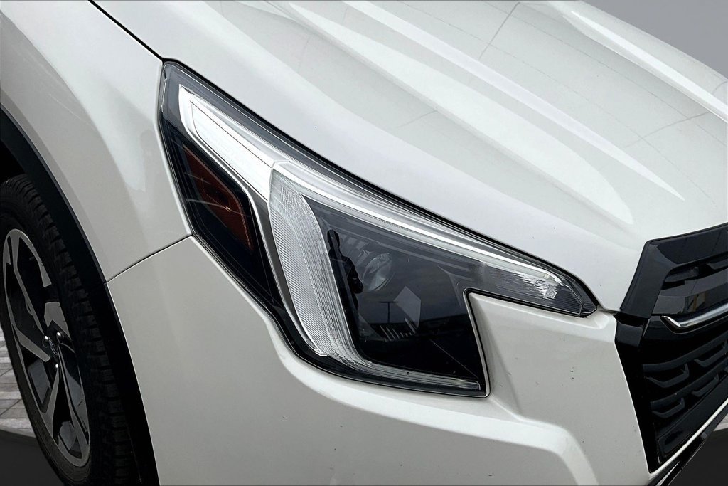 Used 2022 Subaru Forester Touring AWD/4WD image 33
