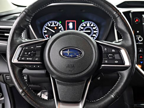 Used 2023 Subaru Ascent Limited image 7