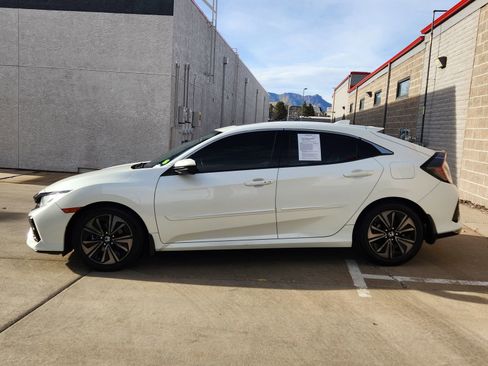 Used 2018 Honda Civic EX-L image 4