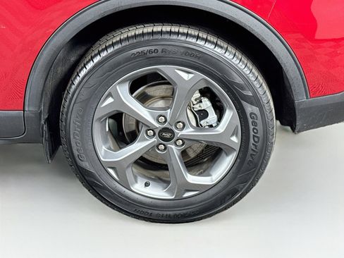 Used 2025 Ford Escape ST-Line w/ Tech Pack #1 AWD/4WD image 9
