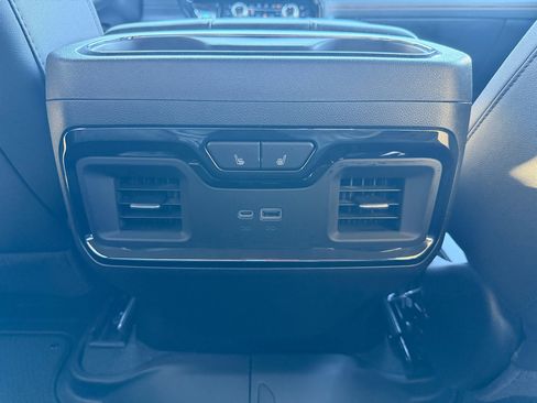 Used 2025 GMC Sierra 1500 AT4 w/ AT4 Premium Package image 27