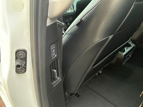 Used 2021 Honda Odyssey Touring image 21