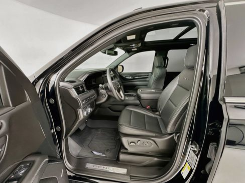 Used 2024 GMC Yukon XL Denali w/ LPO, Floor Liner Package AWD/4WD image 23