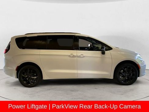 New 2026 Chrysler Pacifica Limited w/ S Appearance Package image 7