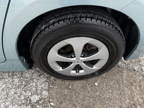 Used 2012 Toyota Prius Two image 10
