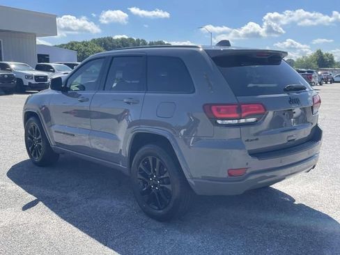 Used 2021 Jeep Grand Cherokee Laredo X AWD/4WD image 6