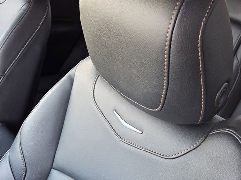 Used 2023 Cadillac XT4 Sport w/ LPO, Onyx Lite Package image 31