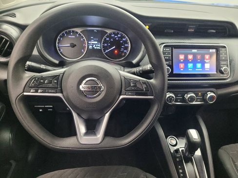 Used 2021 Nissan Kicks S FWD image 22