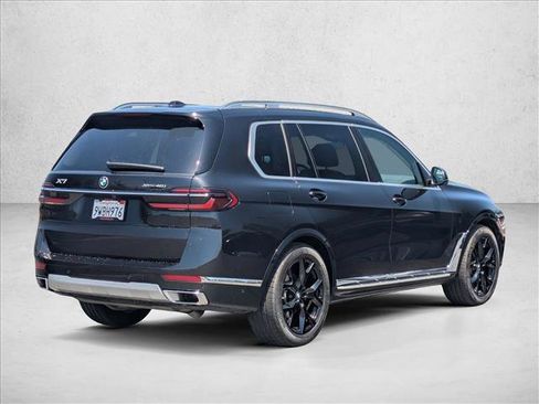 Used 2026 BMW X7 xDrive40i w/ Premium Package AWD/4WD image 5