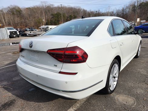 Used 2018 Volkswagen Passat 2.0T SE image 8