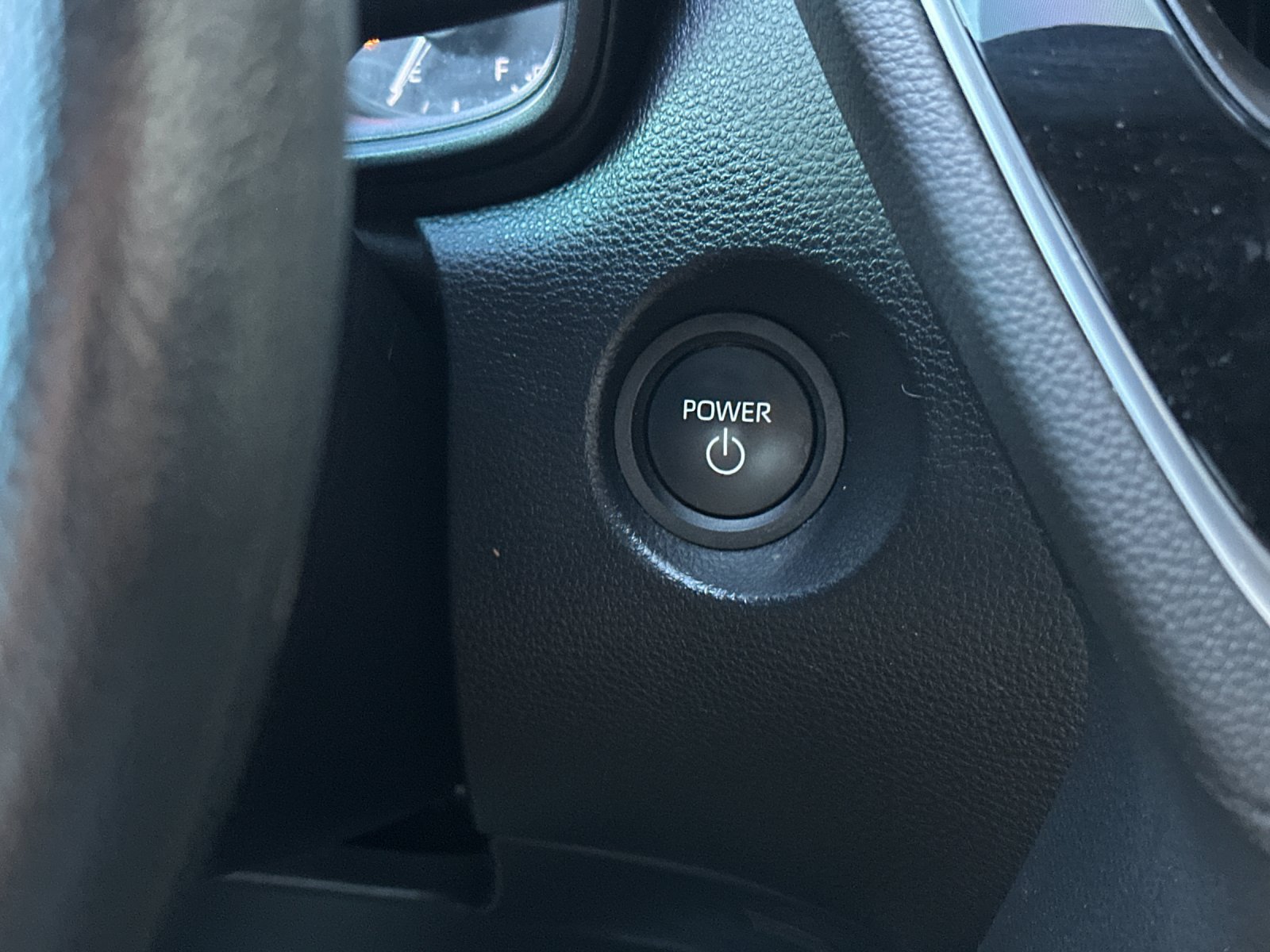 Used 2025 Toyota Corolla Cross AWD Hybrid image 20