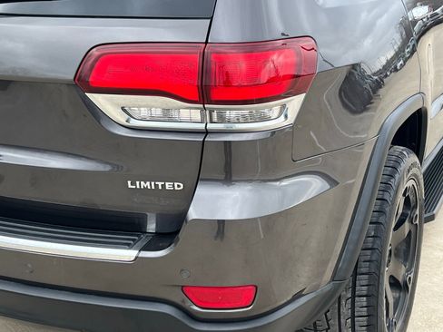 Used 2020 Jeep Grand Cherokee Limited image 14