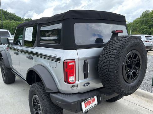 Used 2022 Ford Bronco Black Diamond AWD/4WD image 6