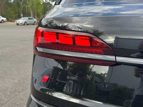 New 2026 Audi SQ7 Prestige AWD/4WD image 34