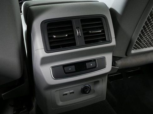 Used 2025 Audi Q5 2.0T Premium Plus w/ Premium Plus Package image 21