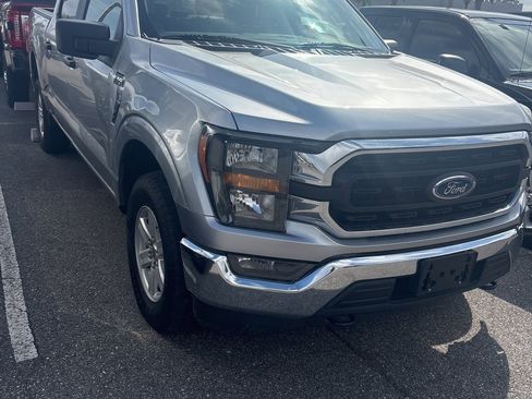 Used 2023 Ford F150 XLT image 2