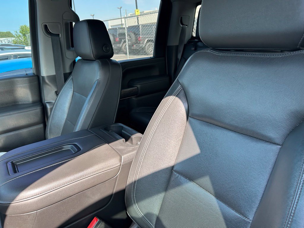 Used 2020 Chevrolet Silverado 2500 LTZ w/ LTZ Convenience Package AWD/4WD image 11