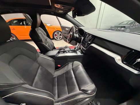 Used 2019 Volvo S60 T6 R-Design AWD/4WD image 40